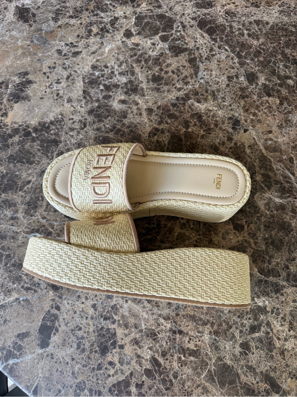 Fendi slides raffia natural beige logo slides sandals flats platforms sz 37.5 - Picture 4 of 11